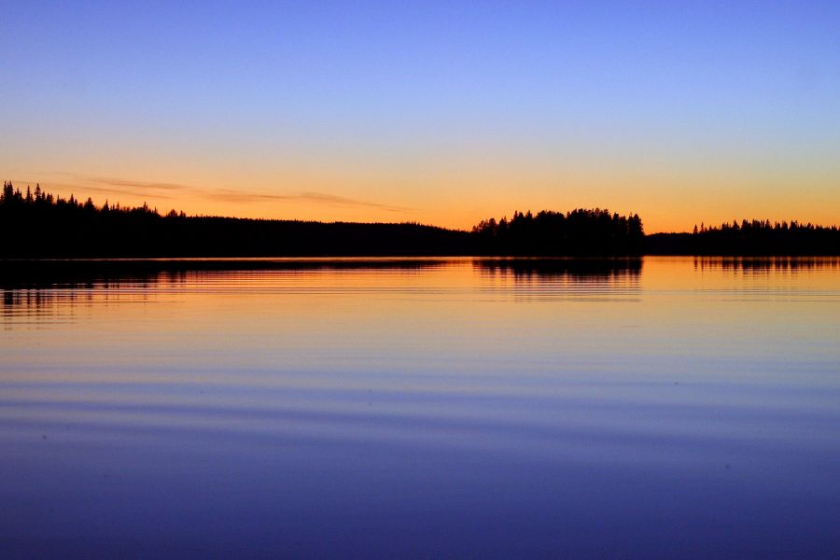 Kuusamo, Soome, valge öö.